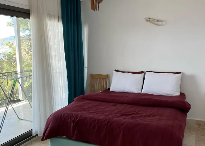 Hotel de apartamente Ilya 1 4*