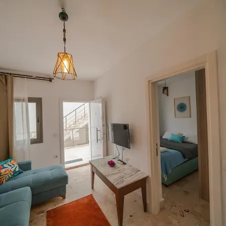 Ξενοδοχείο με διαμερίσματα Ilya 1