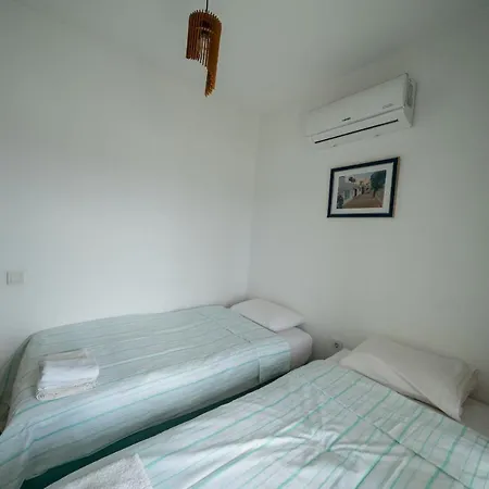 Ilya 1 Apartmanhotel