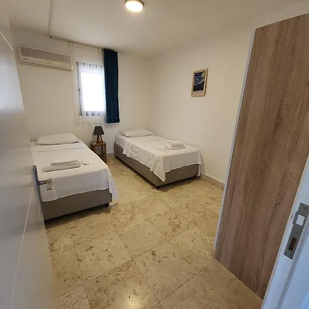Ilya 1 Hotel de apartamente 4*