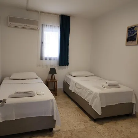 Hotel de apartamente Ilya 1